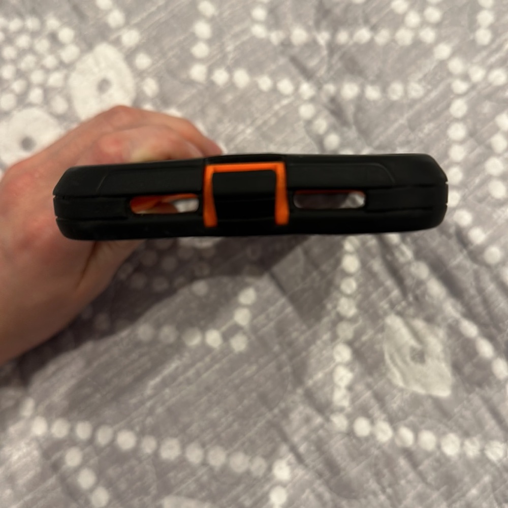 iPhone 11 case - Picture 3 of 5